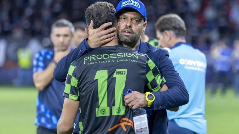 FRF: Corvinul trebuie să iasă din cupe europene, ca să intre-n Superligă. Cum poate promova Steaua? - Foto: INQUAM PHOTOS/Gyozo Baghiu