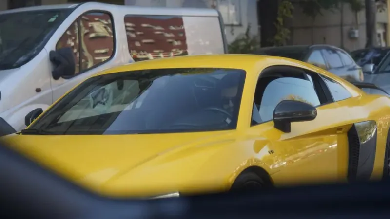 Șumi Jr. a primit de la Marius Șumudică un Audi R8 de peste 200.000 €. / Foto: cancan.ro