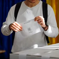 George Simion Vs Nicușor Dan. Cum se distribuie votul în turul 2? Pe ce alegători mizează cei doi? - Foto: INQUAM PHOTOS / Malina Norocea (Imagine cu rol ilustrativ)