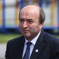 Avocat, pensionar, rector, Tudorel Toader a câștigat 1.700.000 lei într-un an - Foto: INQUAM PHOTOS / Octav Ganea