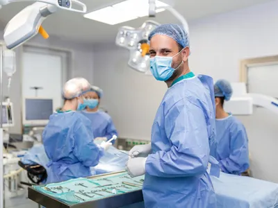 Chirurg Foto: Freepik (imagine cu rol ilustrativ)