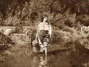 Româncele îi impresionau pe ruși prin frumusețea lor, la 1900 - Foto: romania-actualitati.ro (cu rol ilustrativ)