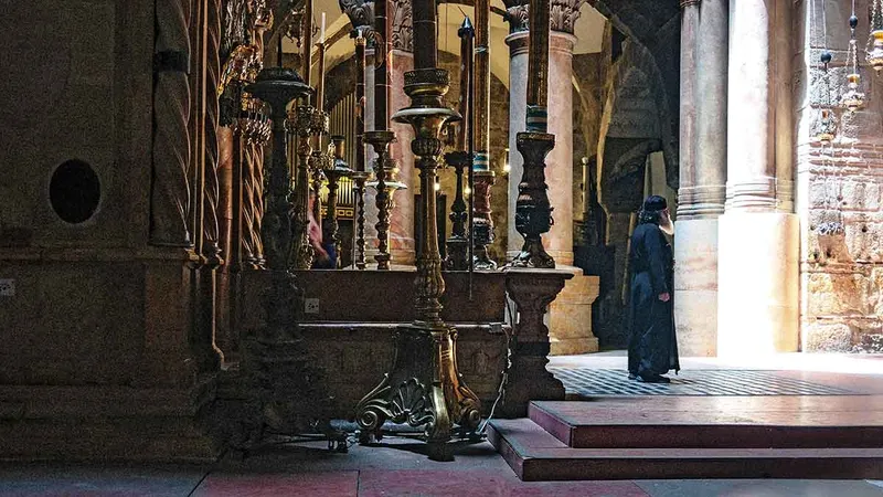 Biserica Sfântului Mormânt din Ierusalim este lipsită de cozile și mulțimile sale obișnuite