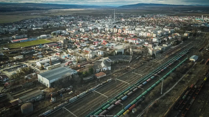 Depoul CFR Adjud - Foto: mobilitate.eu