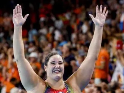 Campioana de 1,87 m și 96 kg a luat decizia fără să ezite, după ”avalanșa” de insulte: ”XXL”