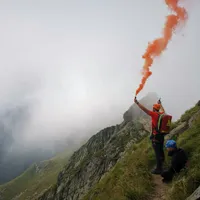 Intevenția unui elicopter SMURD pentru salvarea unui tursit în zona „La trei pași de moarte”-Foto: Facebook-Salvamont Arges
