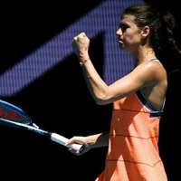 VIDEO Victorie fără probleme pentru Sorana Cîrstea înainte de semifinalele de la Birmingham/libertatea.ro