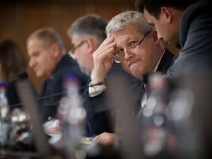 Predoiu, prima ședință de guvern: tăieri de funcții, restructurări în instituții-cheie ale statului - FOTO: Profimedia (imagine cu rol ilustrativ)