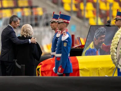 Președintele Nicușor Dan a decis să NU se ducă la priveghiul lui Mircea Lucescu. Răspunsul Administrației Prezidențiale