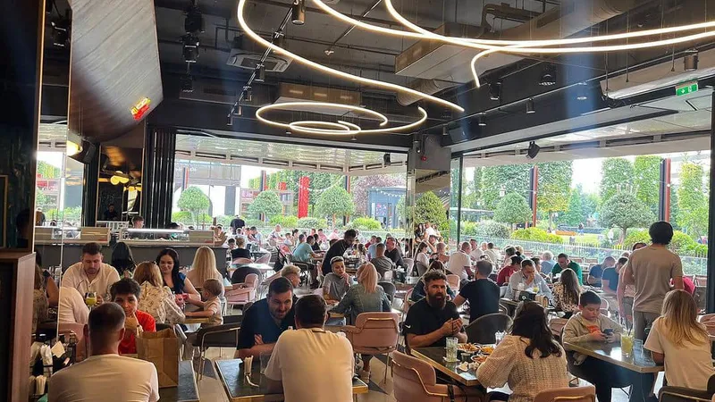 Muște și rugină în meniu la Taverna Racilor - Foto: Facebook / Taverna Racilor
