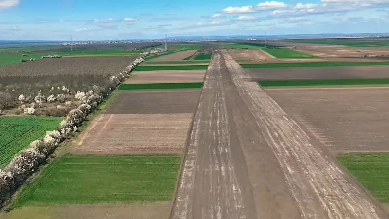 Austostradă prin ,mijlocul unei ferme bio - Foto: captură video YouTube/Raducu P Drum