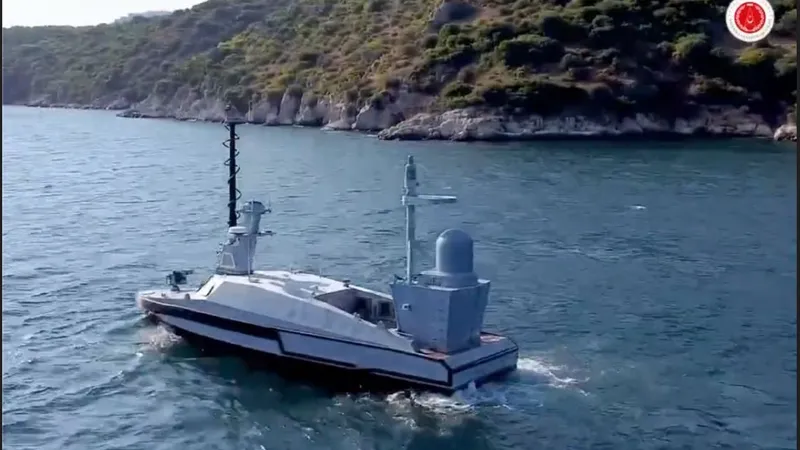 Vehiculul de suprafață fără echipaj uman (USV) Marlin/foto: anadolu agency