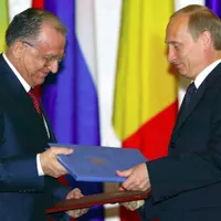 Ce tratat au semnat Ion Iliescu și Vladimir Putin la Moscova Foto: profimediaimages.ro