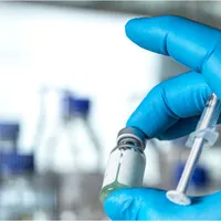 Centrele de vaccinare ale Ministerului Apărării au fost deschise, de luni, publicului larg şi pot fi selectate din platforma de programului #ROVACCINARE. / Foto: zf.ro