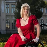 Povestea Aliviei, candidată din scaunul cu rotile la primăria Iași. A fost născută perfect sănătoasă - Foto: Ziarul de Iași
