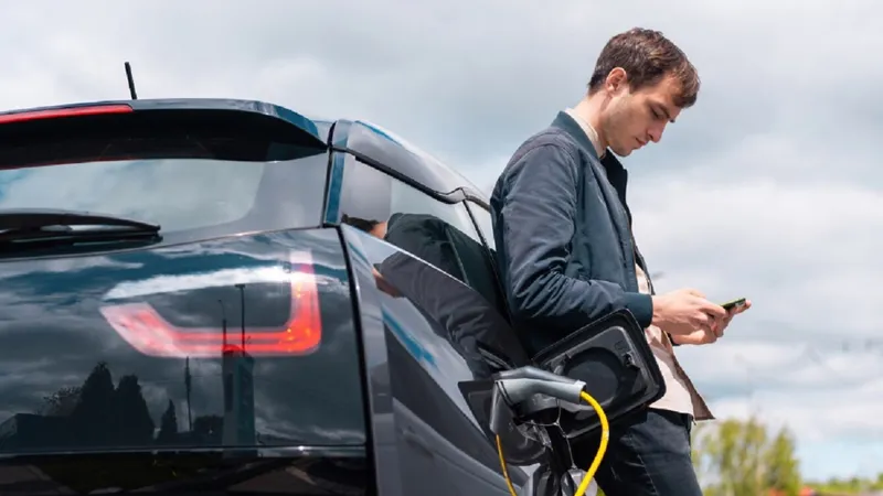 Ce se întâmplă dacă pleci cu mașina electrică în Grecia: ”Transportul a fost de 6 ori mai ieftin” - Foto: Freepik.co (rol ilustrativ)