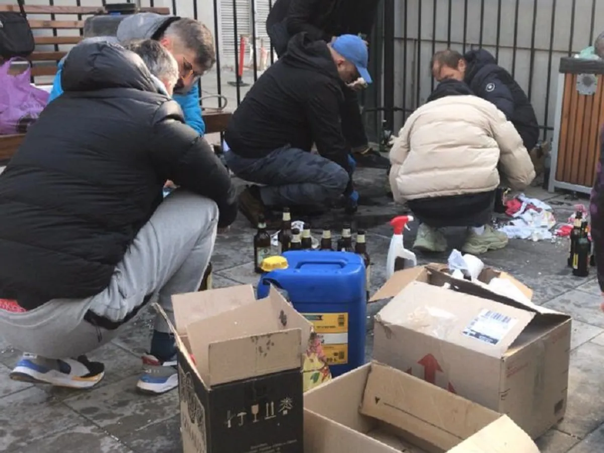Toate aceste cocktailuri Molotov făcute de civili au fost folosite în Kiev Foto: Newsweek Romania