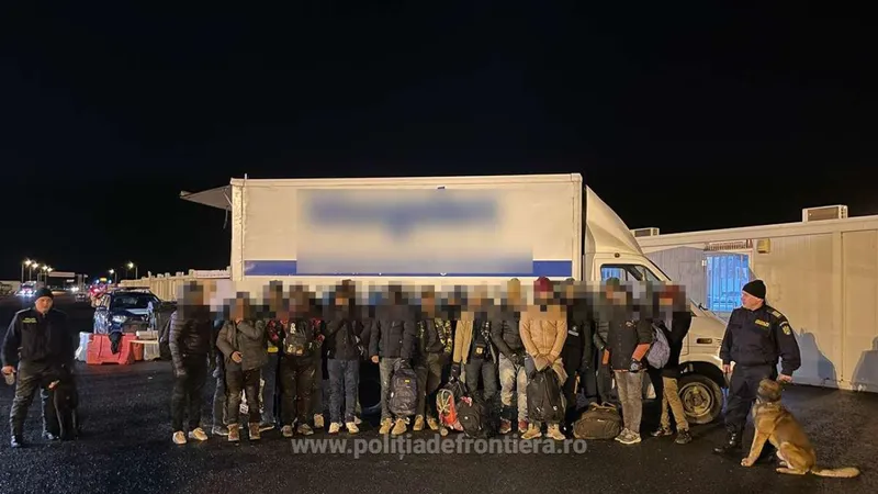 Autoutilitara era condusă de un cetăţean din Republica Moldova.- Foto: Poliția de frontieră
