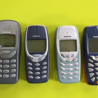 Telefonul mobil Nokia 3210, care a făcut ravagii în anii 2000, relansat. Cu ce preț mic se vinde? - Foto: OLX