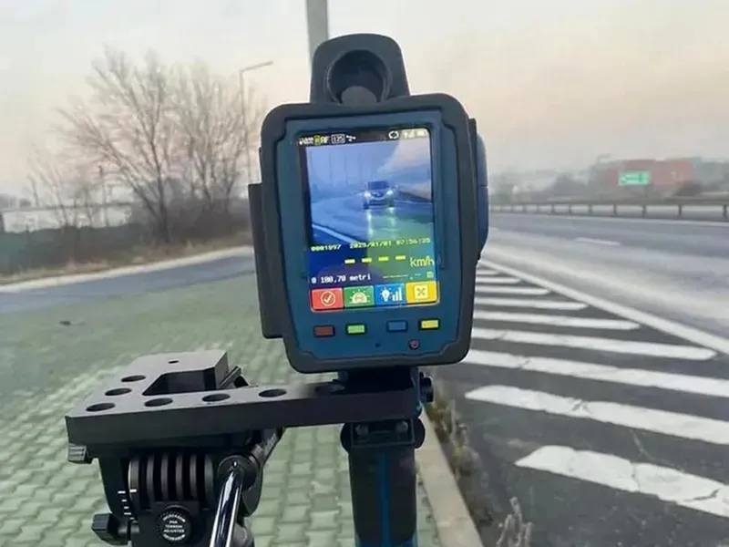 Radar pe trepied e-Sigur - Foto: Facebook / Poliția Rom&acirc;nă (Imagine cu rol ilustrativ)