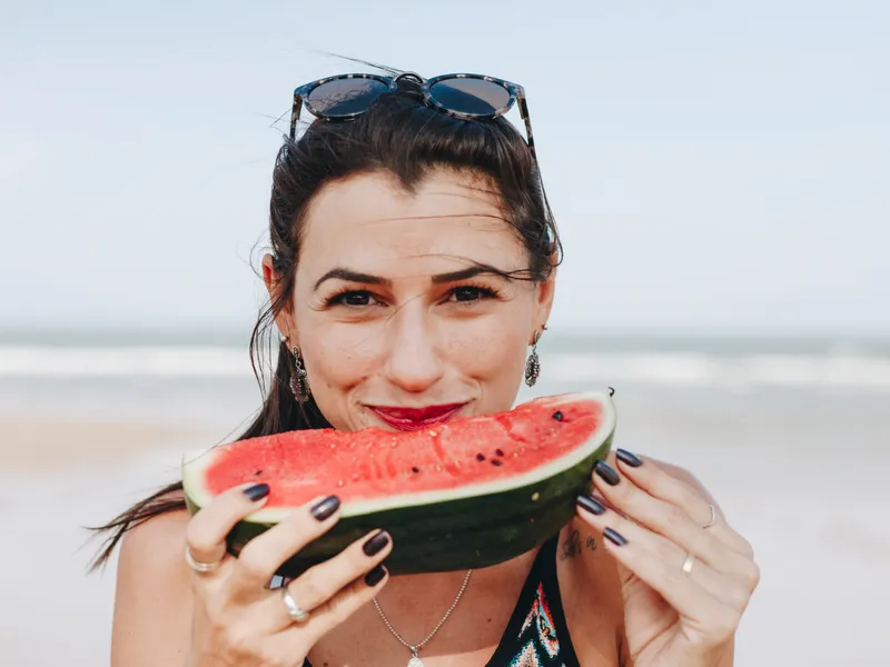 Fructele care țin departe cancerul de colon. Unul este „vedetă” în România pe timp de vară - Foto: Freepik (Imagine cu rol ilustrativ)