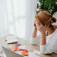 Deficitul bugetar ar fi sărit de 9%. Pensiile şi salariile bugetare sunt în pericol - Foto: Pexels/Kaboompics