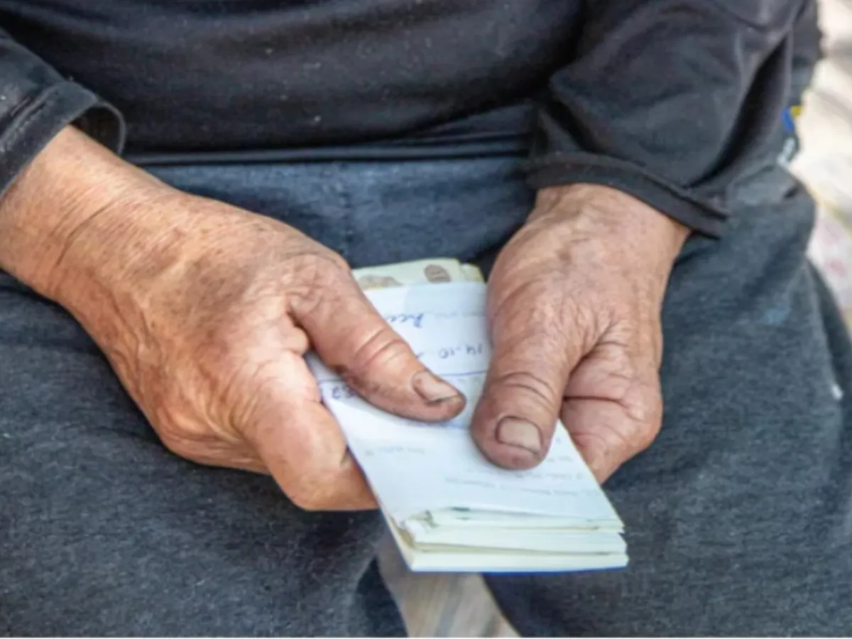 Când intră pensia pe card în luna ianuarie 2024. Pensiile se majorează cu 13,8% - Foto: Arhive / imagine cu caracter ilustrativ