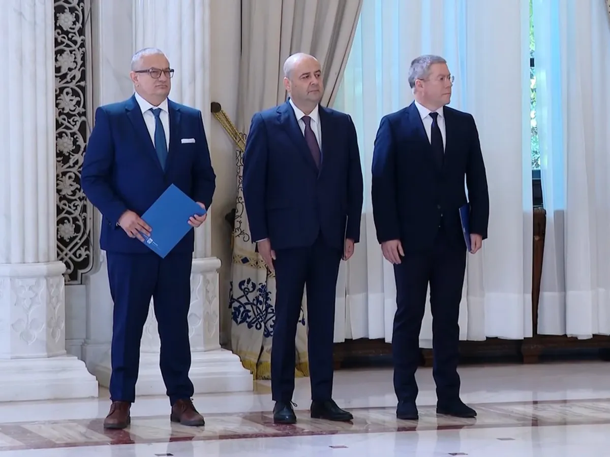 În 5 zile, CCR va avea un nou preşedinte. Cei 3 judecători noi au depus jurământul. Cum va fi ales? - Foto: captură video
