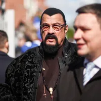 VIDEO Steven Seagal, invitatul lui Putin la Parada din Moscova. În România era blindat de bodyguarzi - FOTO: Profimedia (imagine cu rol ilustrativ)