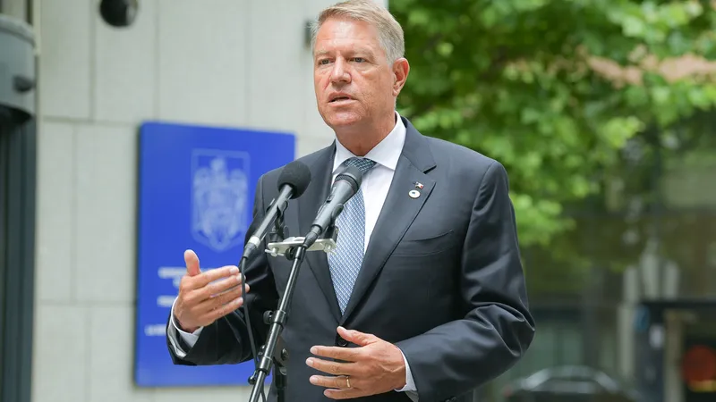 Klaus Iohannis a convocat CSAT pentru situaţia de securitate din flancul estic al NATO/FOTO: Facebook/KlausIohannis
