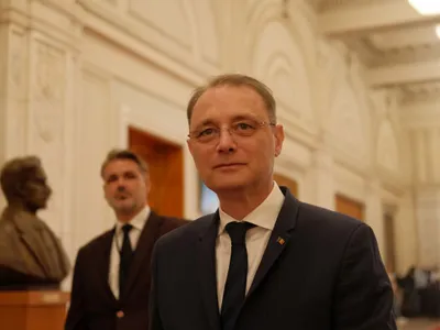 Premierul Luca Niculescu - Foto: INQUAM PHOTOS/Anastasia Ehim