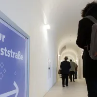 Cum redeschide Austria școlile: elevii şi profesorii, testaţi de trei ori pe săptămână (două, PCR). / Foto: trtworld.com