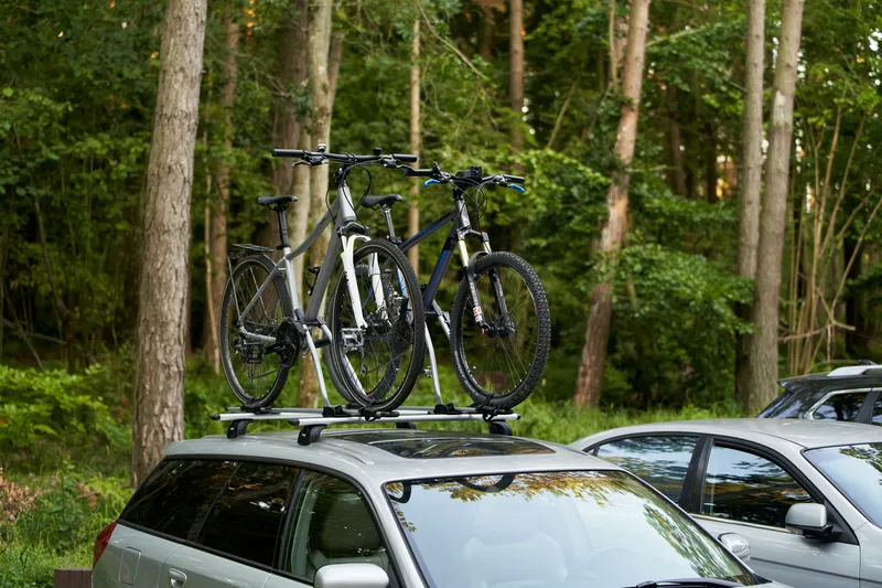 Suport pentru biciclete de acoperiș - Foto: magnific.com