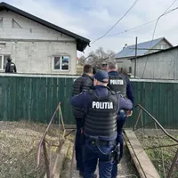 Percheziții masive în Botoșani la persoane bănuite de furt de bijuterii din Franța - Foto: Istock / imagine cu rol ilustrativ