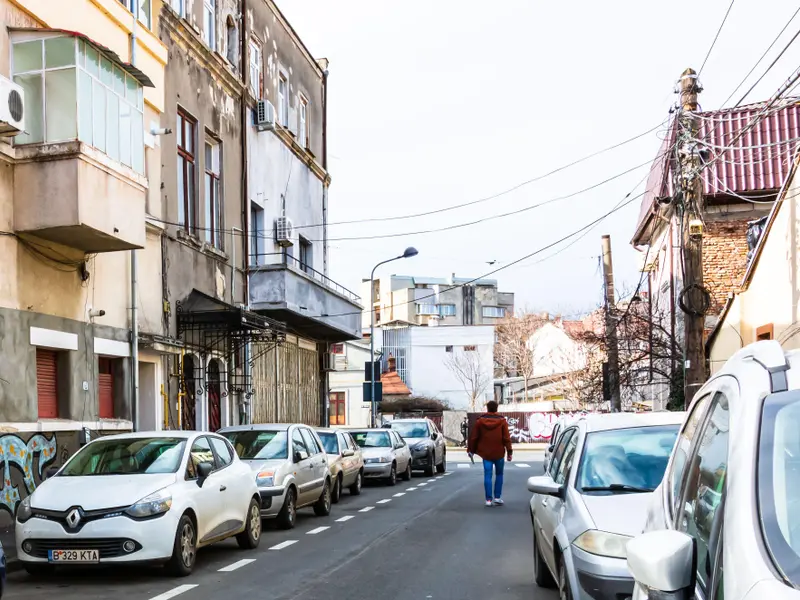 Schimbări în plata parcării în Capitală. Șoferii primesc amenzi chiar și după ce au plătit parcarea - Foto: Profimedia images - Caracter ilustrativ