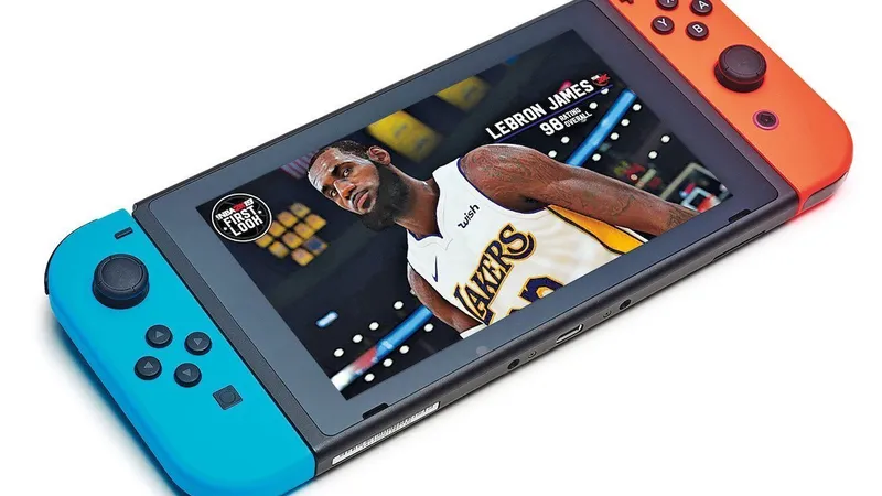 Când i s-a spus că avatarul lui NBA are 98 de puncte din 99 posibile, James a replicat „Nu e rău pentru un boşorog”.