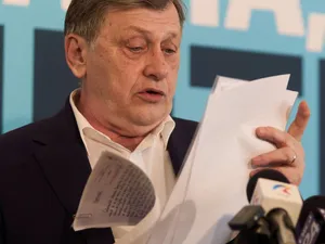 Crin Antonescu, atac la Nicuşor Dan: "O țară cu adevărat puternică înseamnă și o Capitală pe măsură" - Foto: Profimedia Images