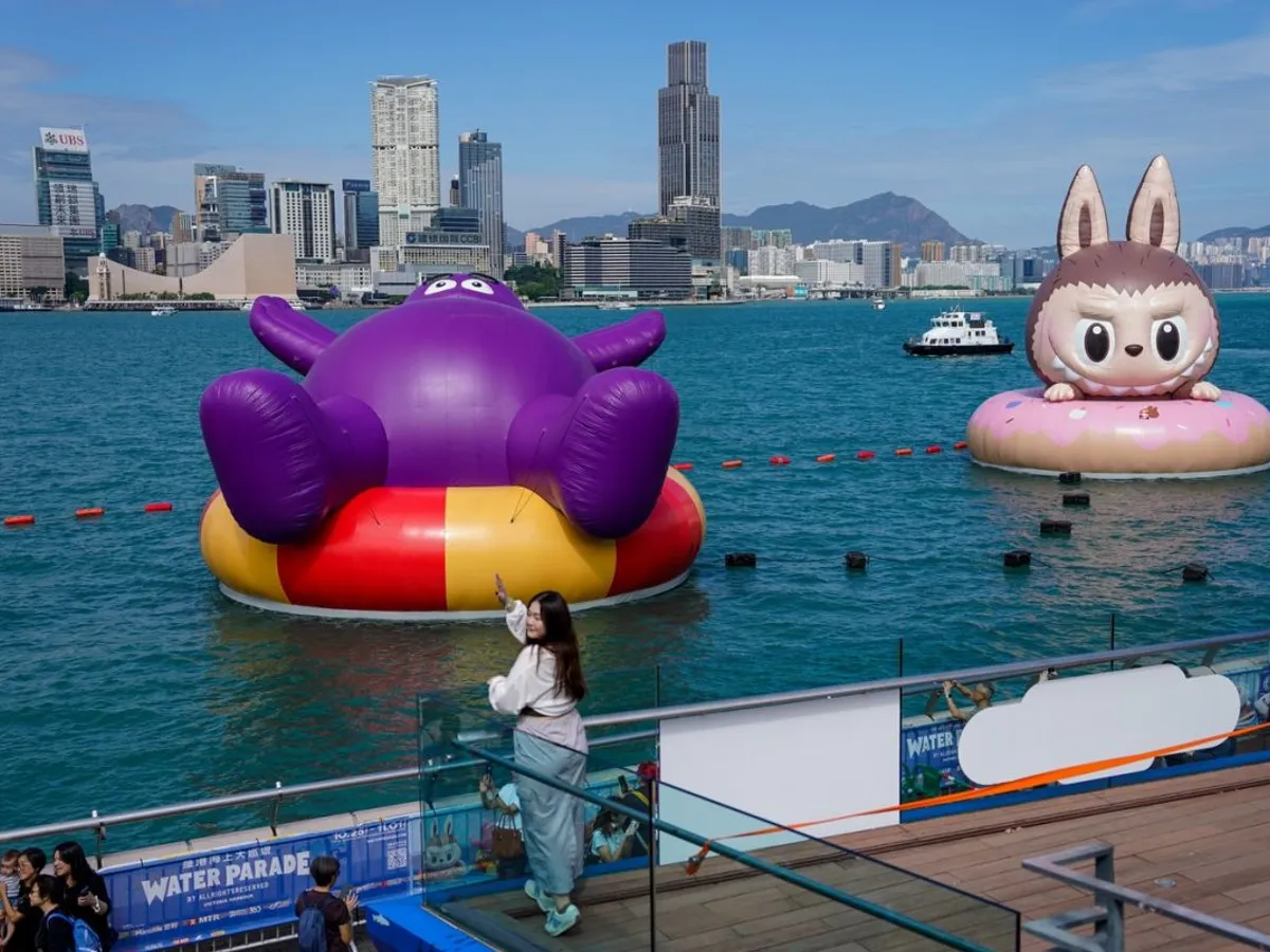 Mania Labubu se amplifică. Apar parcuri tematice, dar şi un serial tv cu păpuşile rânjitoare