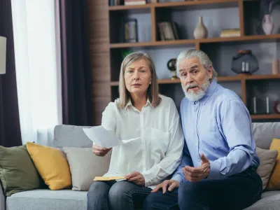 Economist anunță „apocalipsa” pentru pensionari. Pensia medie va crește cu 80 lei. Cum răspunde Florin Manole