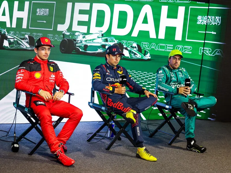 F1 Ghinion pentru Max, în Arabia Saudită: dureri de stomac și mașină stricată. Perez, în pole. - Foto: Profimedia Images