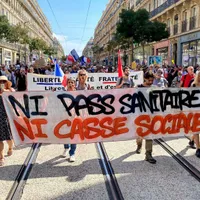 Ample manifestaţii în Franţa, împotriva certificatului COVID. / Foto: leparisien.fr