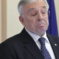 Ce pensie are Mugur Isărescu: Din 2023 suma pe care o primește lunar a crescut considerabil - Foto: B1TV