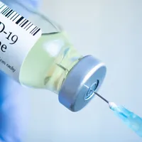 Vaccinurile Pfizer şi AstraZeneca sunt eficiente împotriva variantei indiene de COVID. / Foto: caricom.org