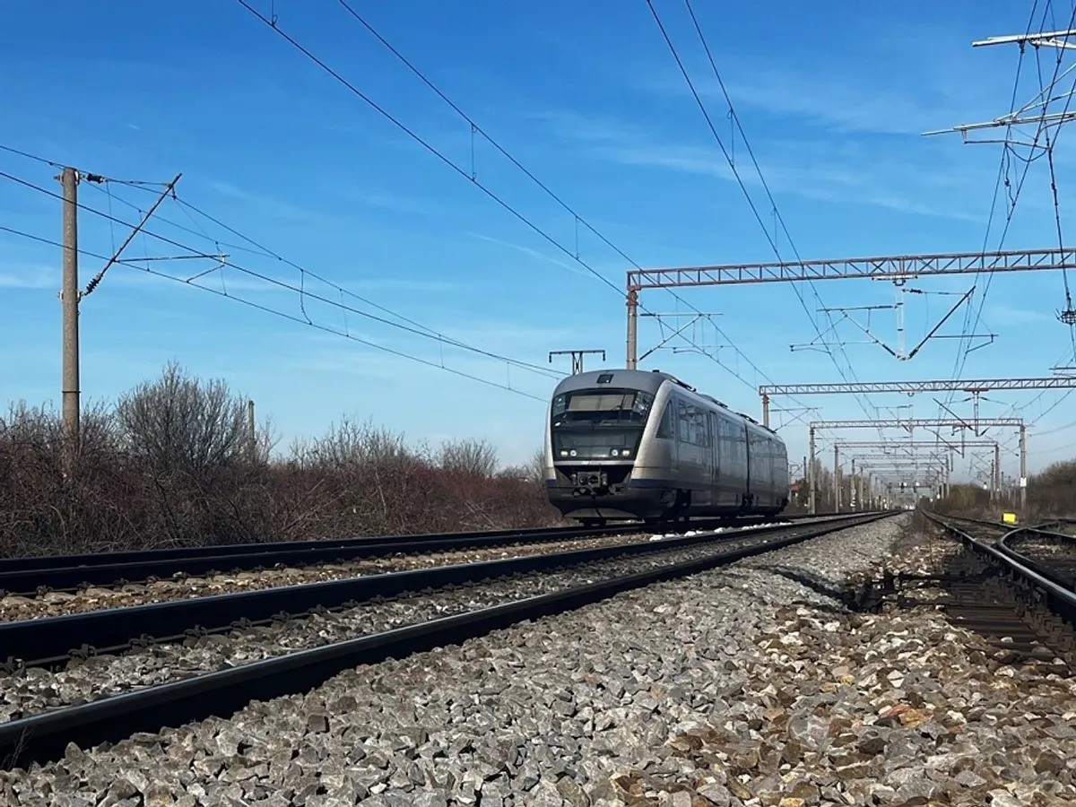 Un tren a accidentat mortal o persoană - Foto: CFR Infrastructura (cu rol ilustrativ)