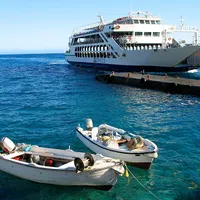 Atenție, mii de turiști, blocați la feribot de lipsa documentelor. / Foto: destination360.com