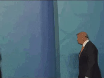 Răceala lui Trump față de Giorgia Meloni, surprins la summitul NATO, alimentează tensiunile dintre cei doi lideri