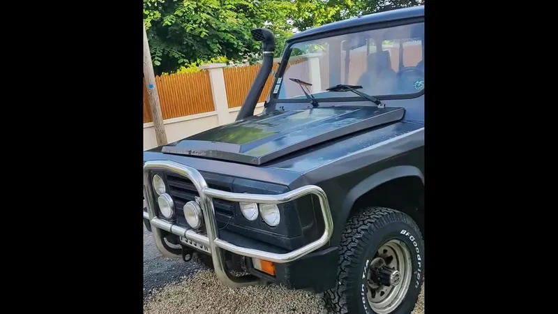 Cum arată un Aro 244 de 28 de ani al unui colonel din Franța - Foto: captură video