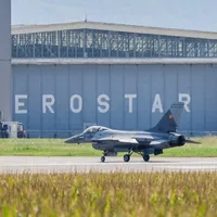 Aerostar Bacău renaște. Repară F-16 și Black Hawk, cifra de afaceri a crescut cu 24% în 2024 - Foto: defenseromania.ro