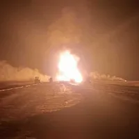 Explozie la o magistrală de gaz în Vrancea. Doi bărbați răniți au fost transportați la București Foto: ps news
