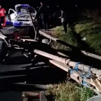 O mașină s-a înfipt într-o căruță pe DN 79: 7 victime, 4 au fost duse la spital. - Foto: glsa.ro